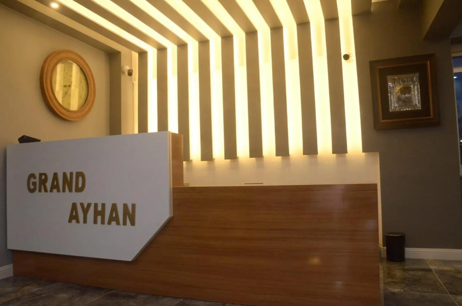 Grand Ayhan Hotel 쿠사다시